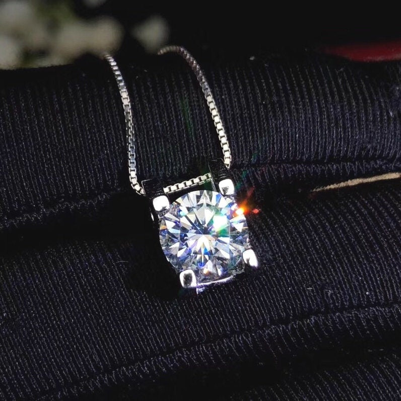 1.5 Carat Shinning Moissanite Pendant Necklace, S925 Sterling Silver, Handmade Engagement Gift  For Women Her