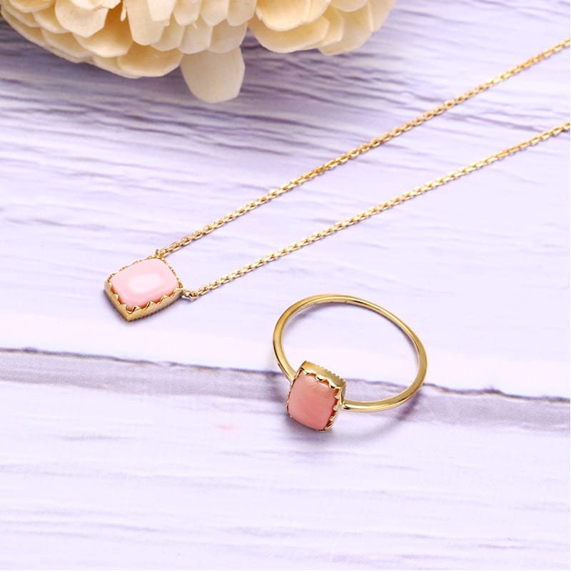 10K Yellow Gold Natural Pink Queen Conch Pendant Necklace, Gold Pendant For Women, Handmade Engagement Gift For Women Her