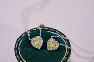 Natural Yellow Diamond Pendant Necklace, Love Heart, 18K Gold Diamond, Necklace for Women, Handmade Wedding Anniversary Engagement Proposal