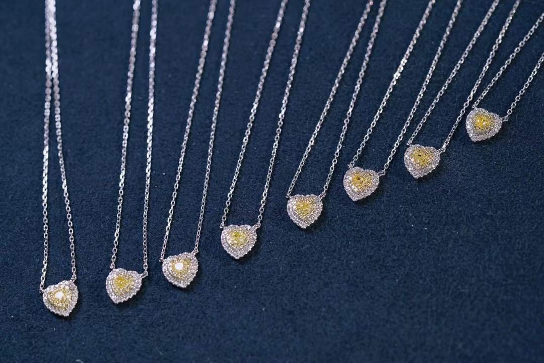 Natural Yellow Diamond Pendant Necklace, Love Heart, 18K Gold Diamond, Necklace for Women, Handmade Wedding Anniversary Engagement Proposal